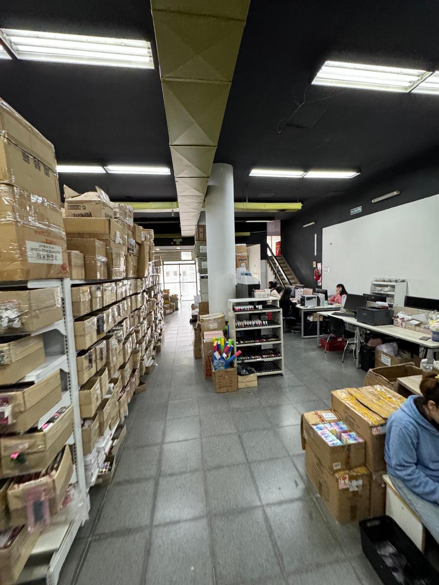 Foto de LOCAL COMERCIAL 8.30 X 43.00. MORON CENTRO AVENIDA RIVADAVIA AL 18.300, imagen 4