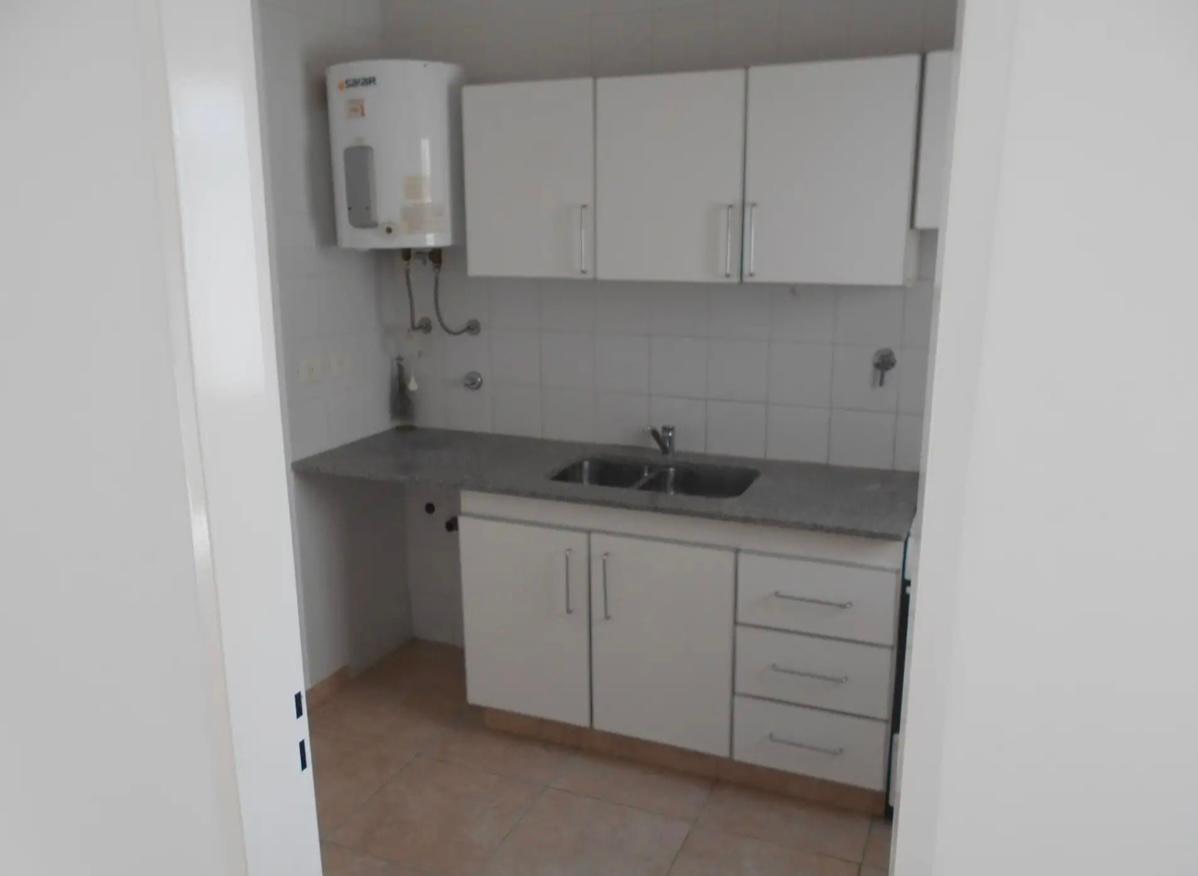 Departamento 2 Ambientes Al Frente con Cochera 5
