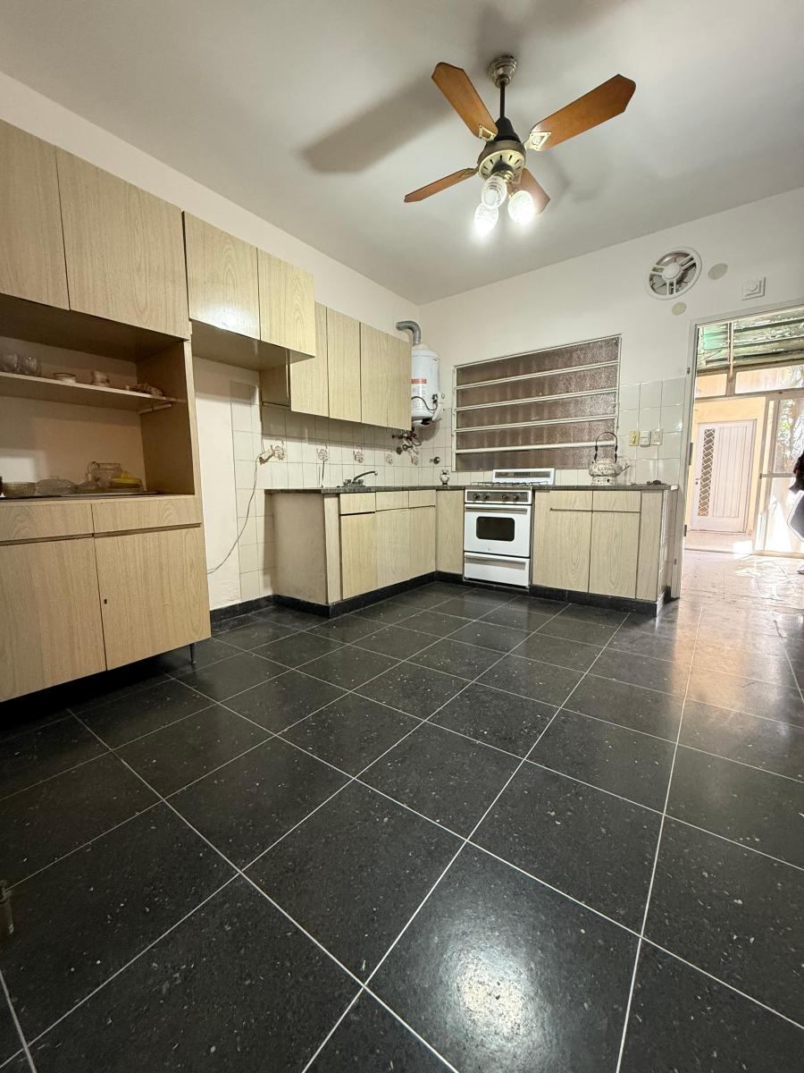 Venta Casa 4 Ambientes 2