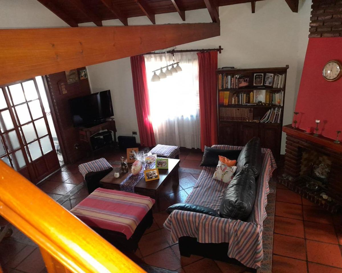 Venta Casa 3 Ambientes con quincho y pileta