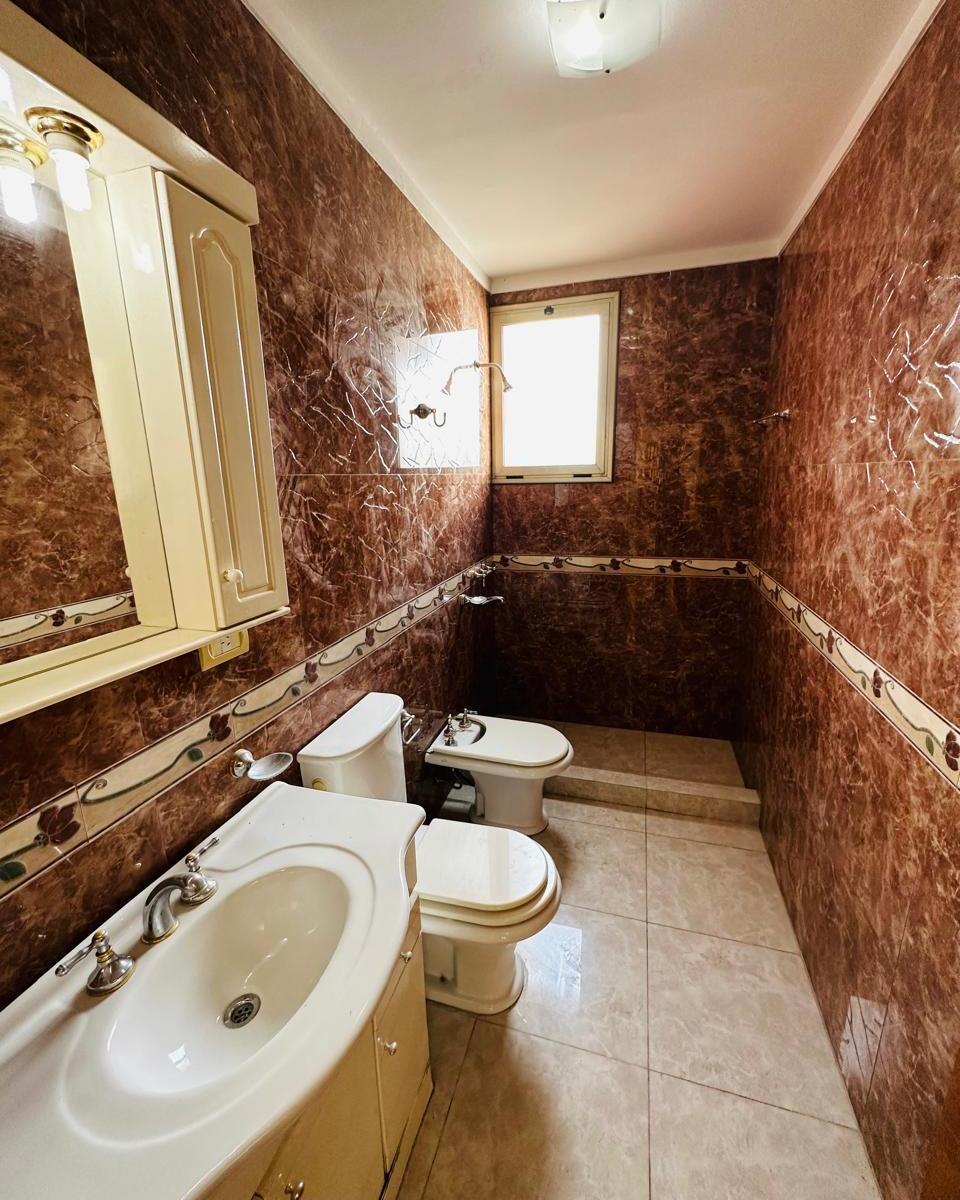 Venta Casa en 2 Plantas Sobre Lote de 10x 45 2