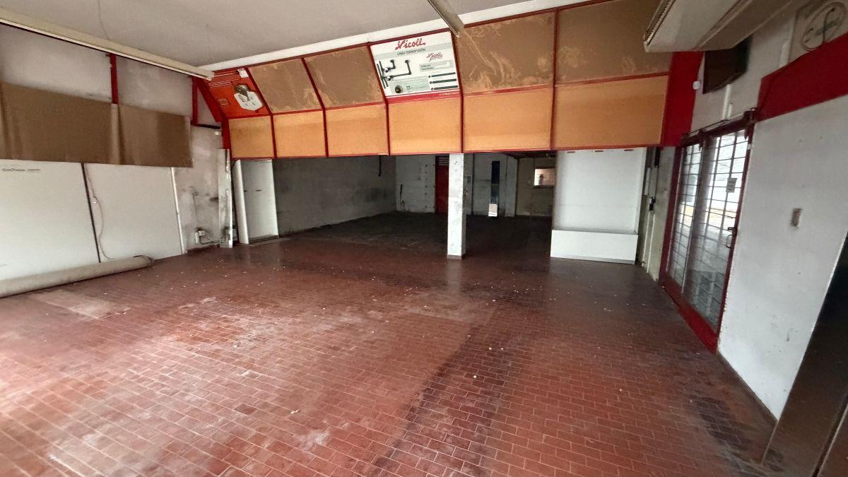 Foto de EXCELENTE LOCAL DE NEGOCIO. MORON CENTRO, imagen 3