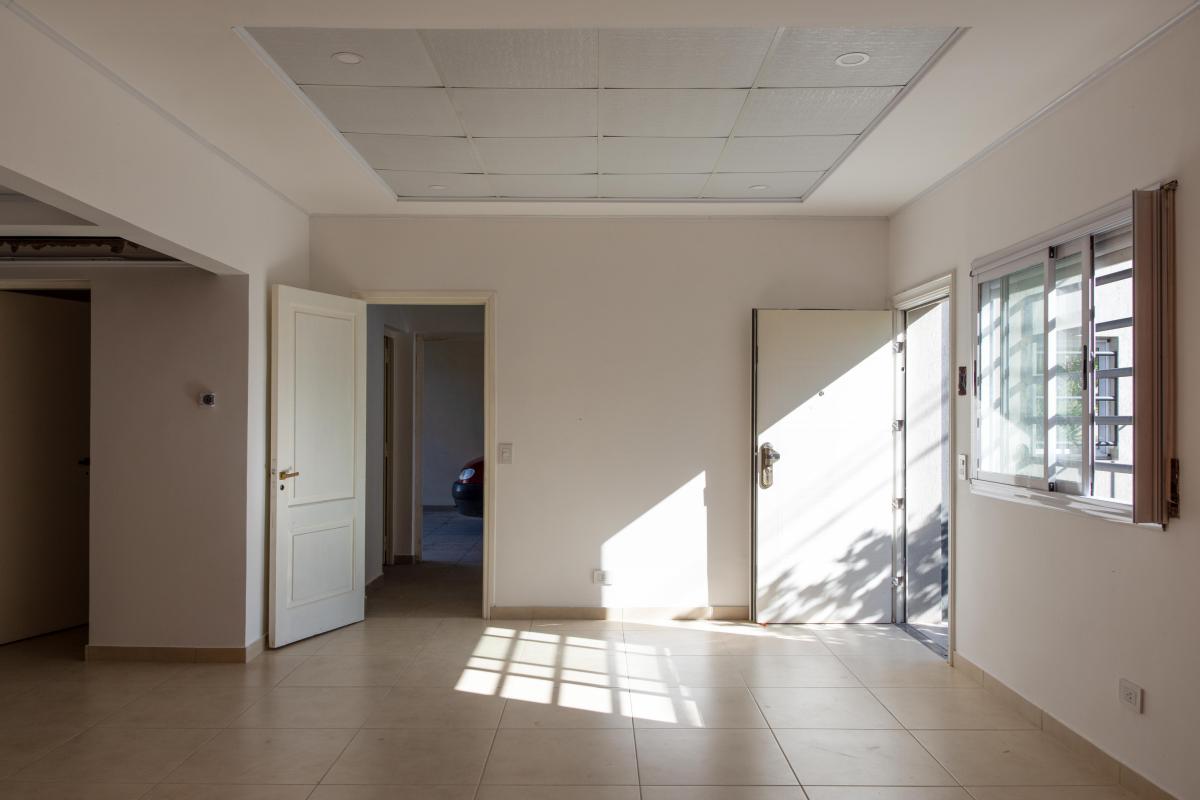 Casa en Venta a Estrenar en Villa Elisa 4