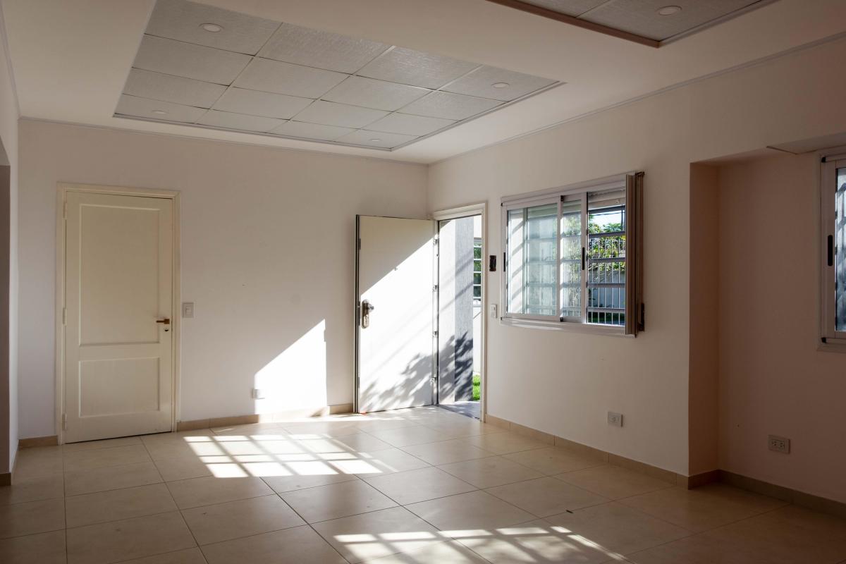 Casa en Venta a Estrenar en Villa Elisa 2