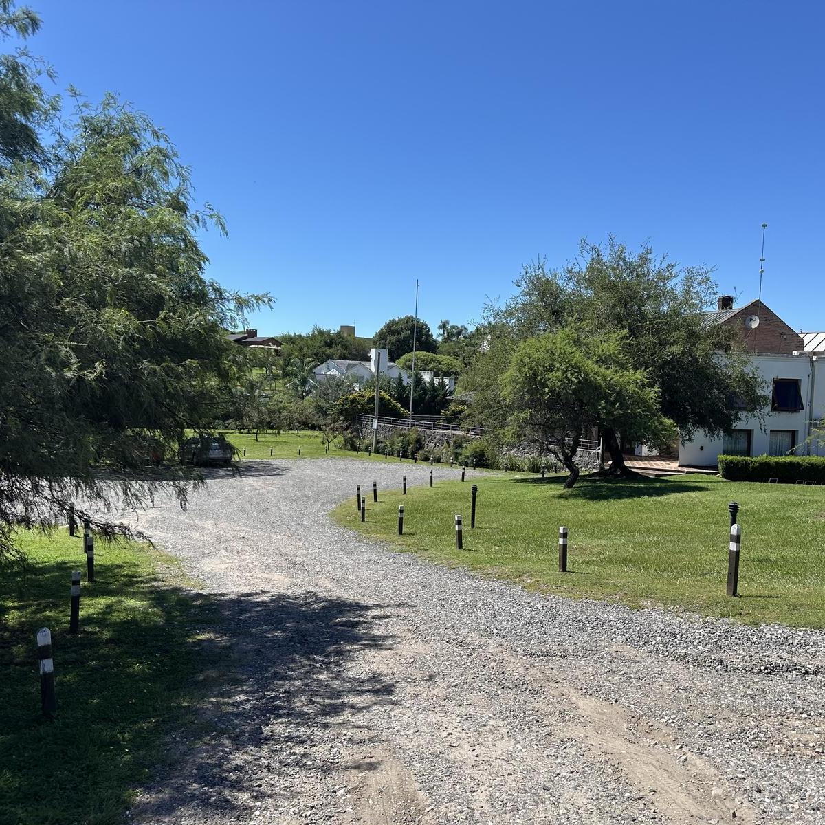 Casa en VENTA COUNTRY 4 HOJAS CON SEGURIDAD LAS 24 HS APTA CREDITO oportunidad