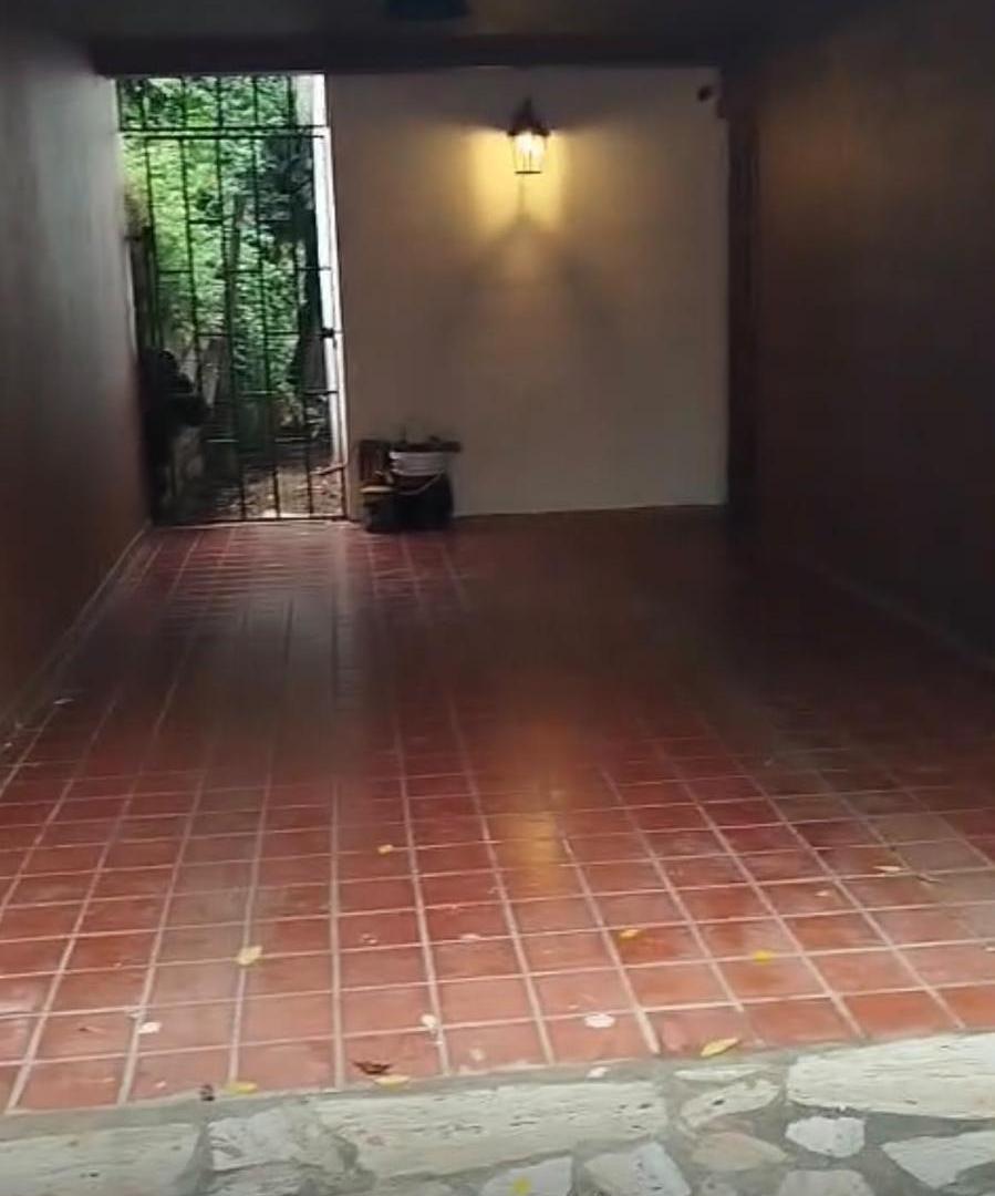 Foto de CASA 3 DORM EN VENTA B° EL REFUGIO A METROS DE RECTA MARTINOLLI 8754, imagen 4