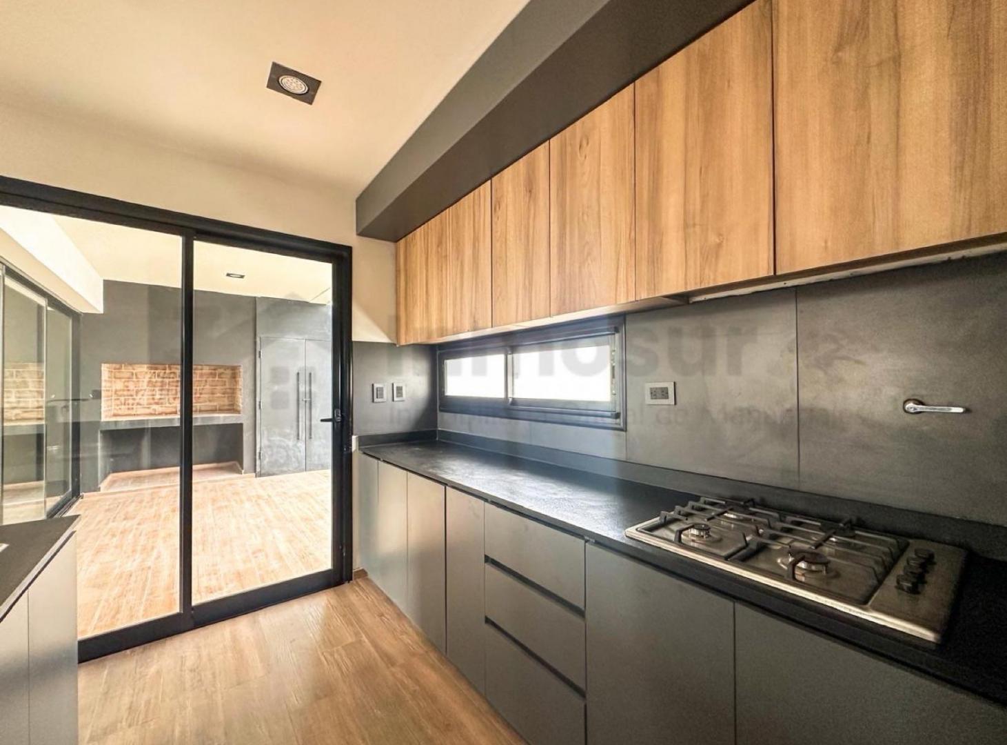 Foto de DÚPLEX A ESTRENAR 3 DORMITORIOS EN VENTA – CHACRAS GREEN (CHACRAS DEL, imagen 3