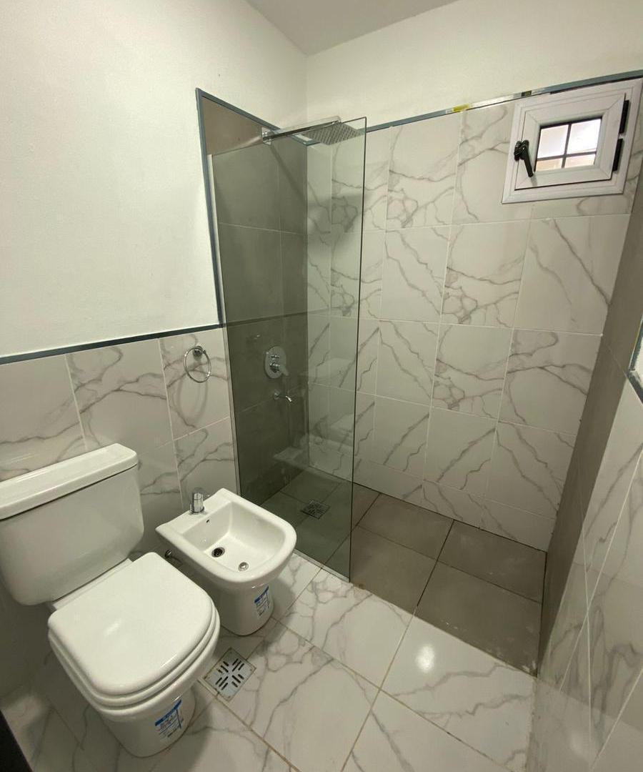 Foto de CASA APTA CREDITO 3 DORMITORIOS- RECICLADA - VILLA ALLENDE, imagen 3