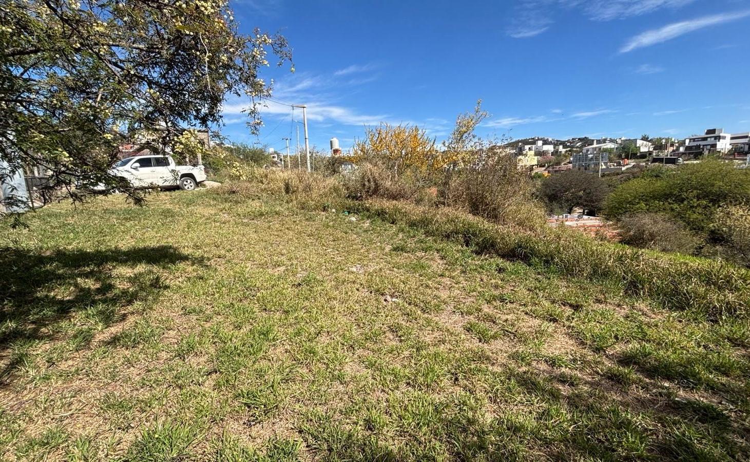 Foto de TERRENO APTO 2 UNIDADES - SALIDA A DOS CALLES, imagen 1