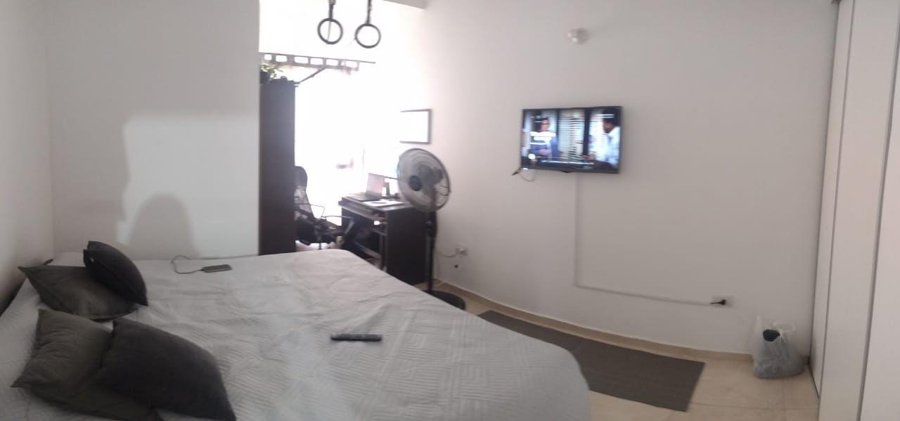 Foto de Departamento de 1 dormitorio amplio, muy luminoso con balcon Av, imagen 4