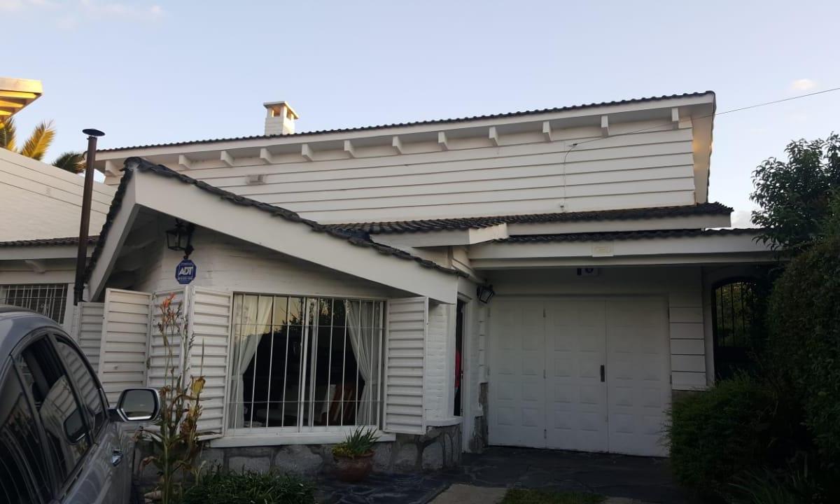 Se Vende Inmueble Tipo Chalet - Valle Hermoso 4