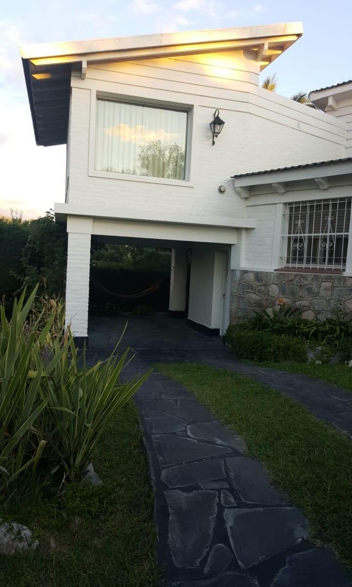 Se Vende Inmueble Tipo Chalet - Valle Hermoso 2