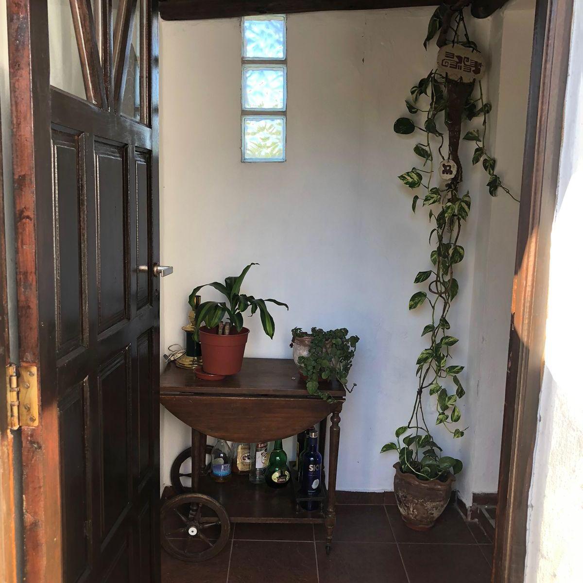 Casa con Departamento en Venta en La Falda