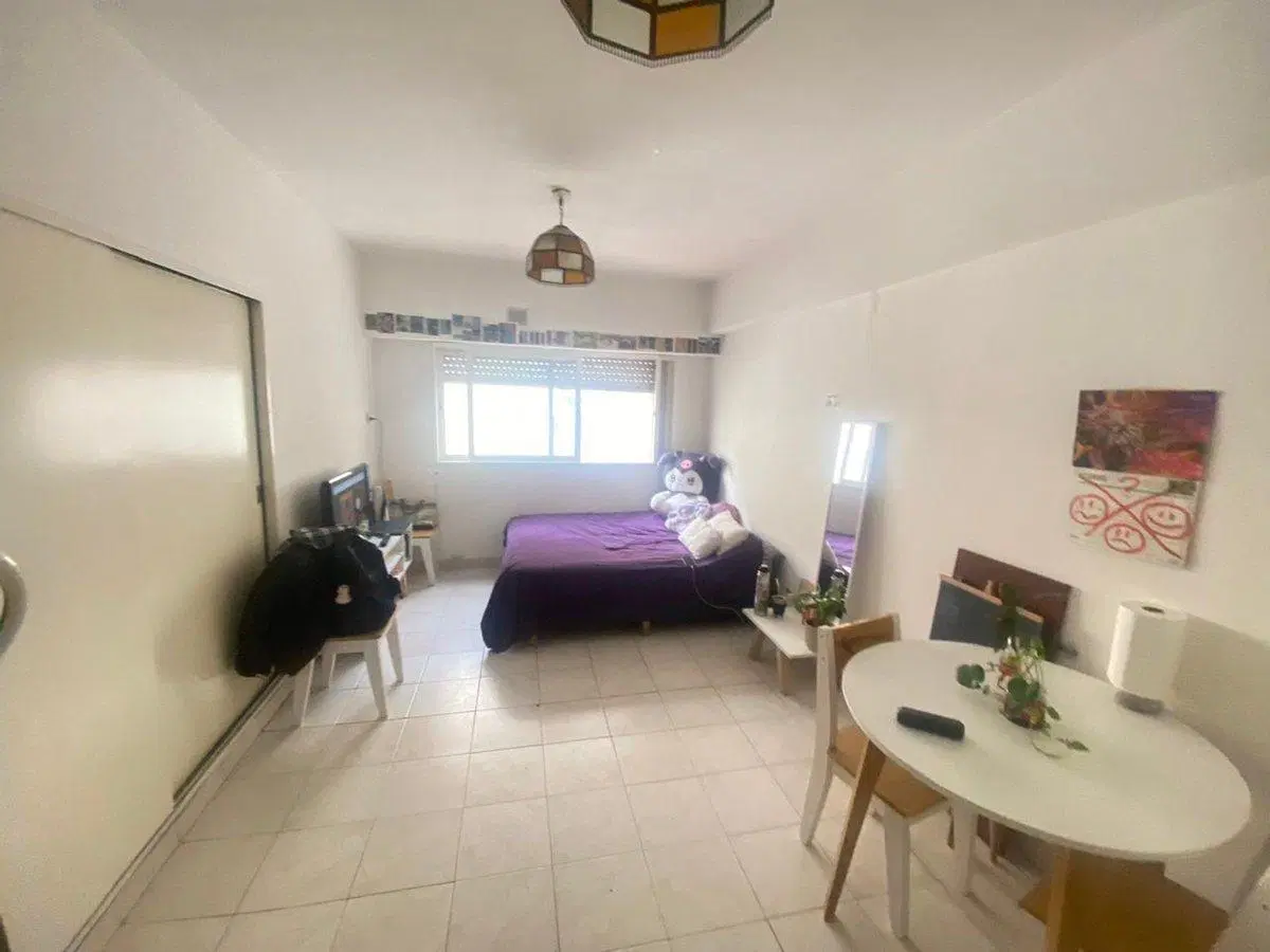VENTA MONOAMBIENTE EN COLEGIALES MUY LUMINOSO 3