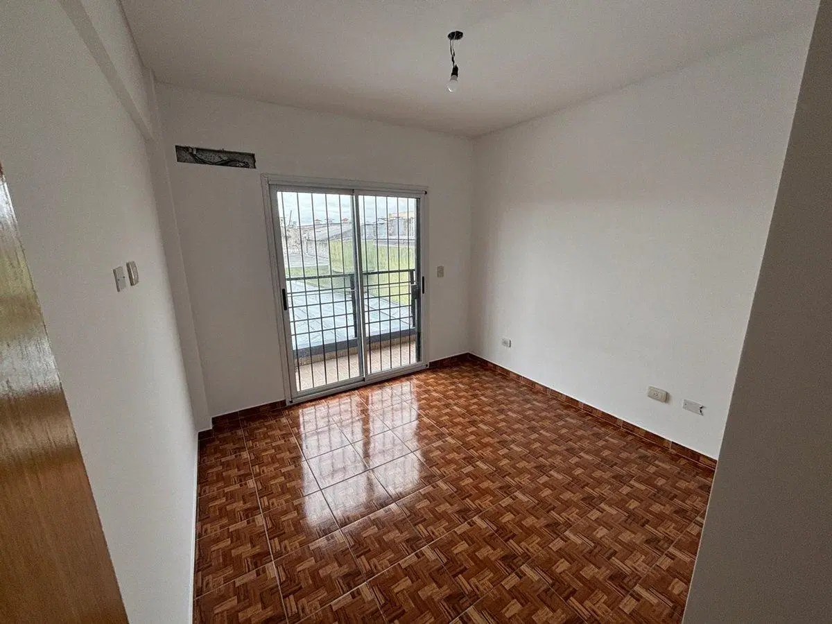 ALQUILER 3 AMBIENTES SIN EXPENSAS EN TABLADA 4