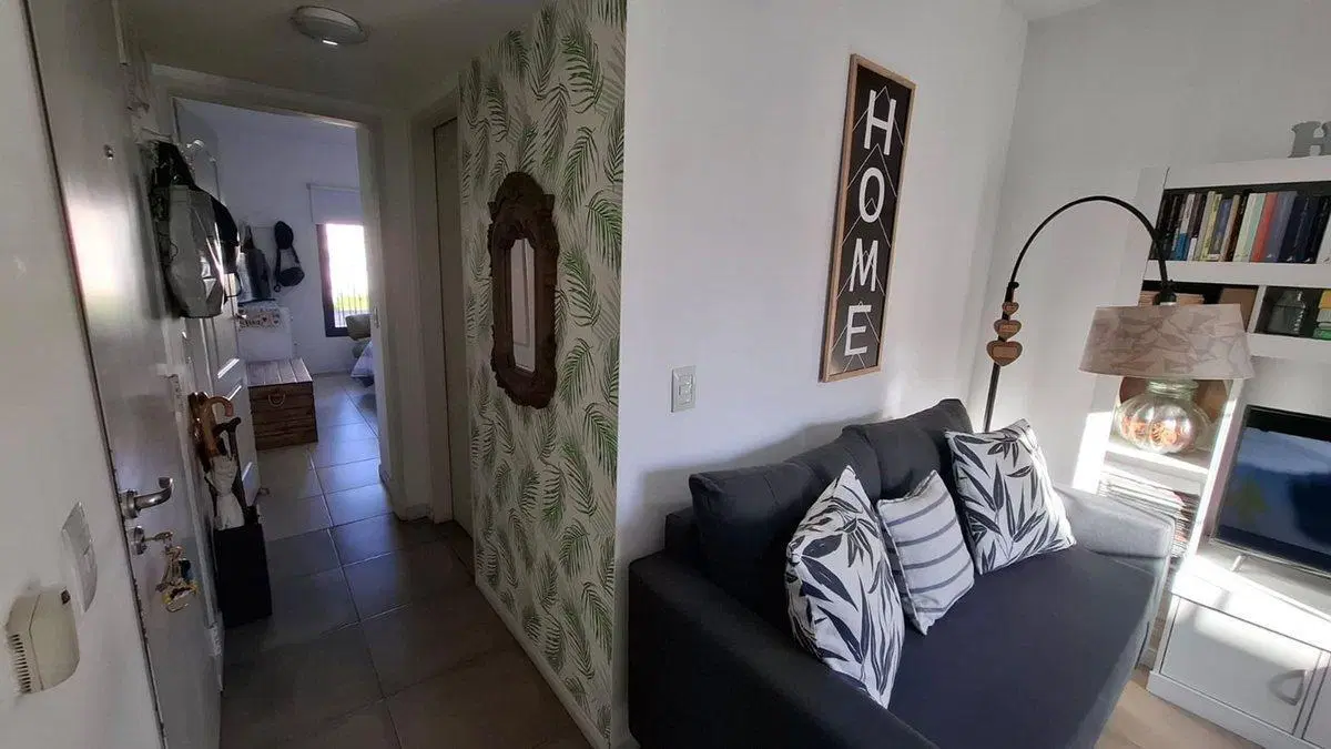 VENTA DEPARTAMENTO 2 AMBIENTES  C/ COCHERA MORENO 3