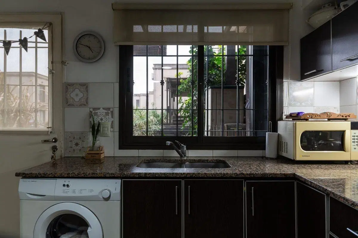 VENTA DEPARTAMENTO 2 AMBIENTES  C/ COCHERA MORENO 2