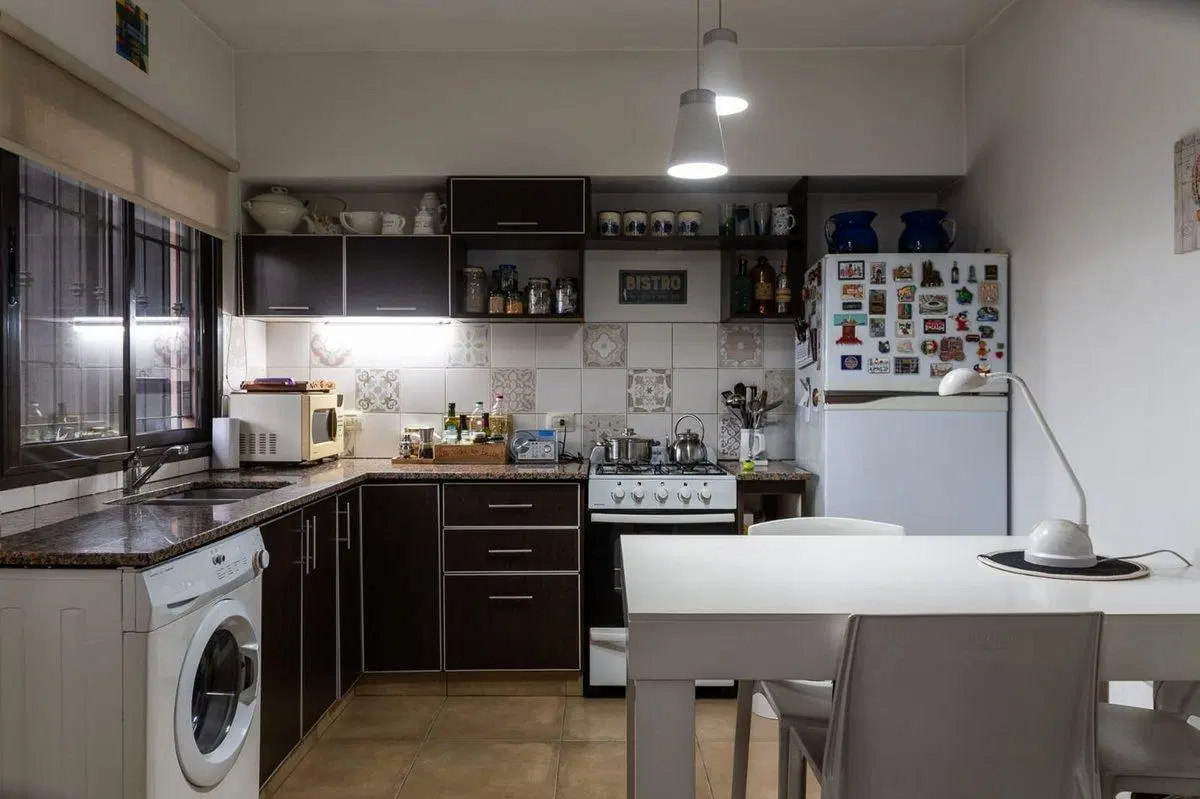 VENTA DEPARTAMENTO 2 AMBIENTES  C/ COCHERA MORENO 3