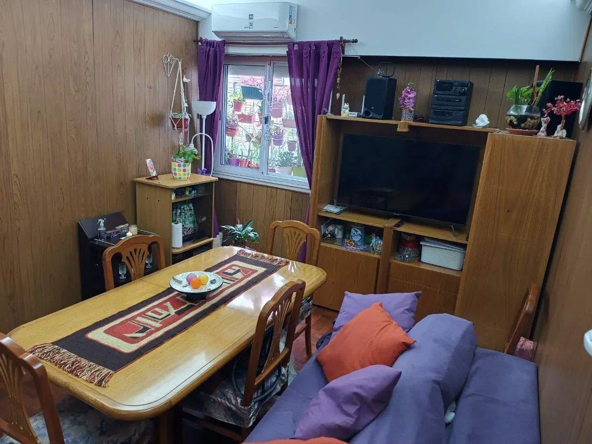 VENTA DEPTO 2 AMBIENTES, FLORES. SOBRE AV. GAONA 2