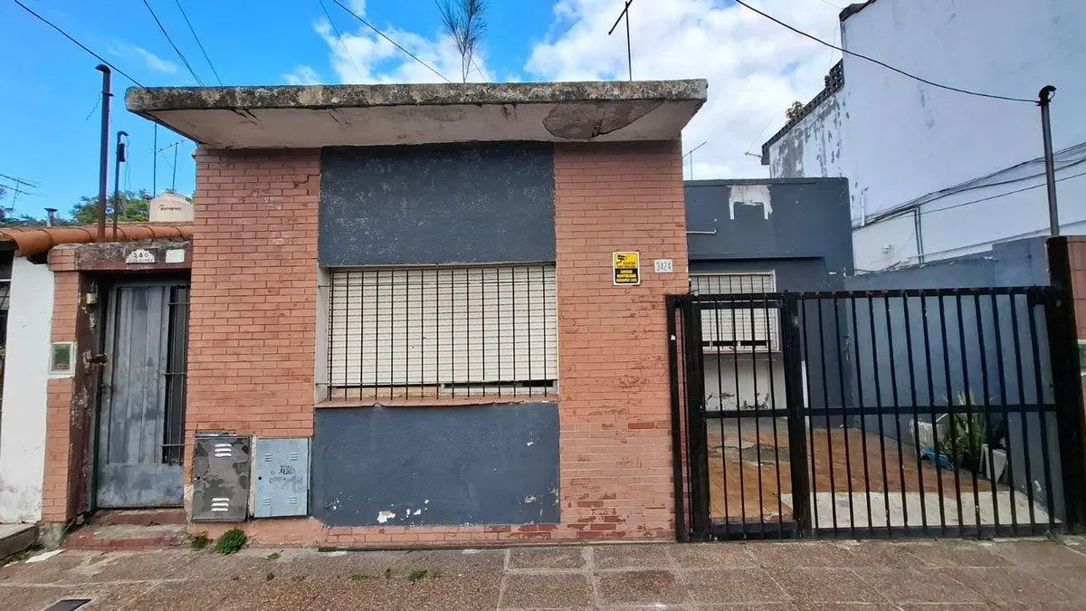 VENTA CASA 4 AMB Y 2 DPTOS JOSE.L.SUAREZ  A.C 2