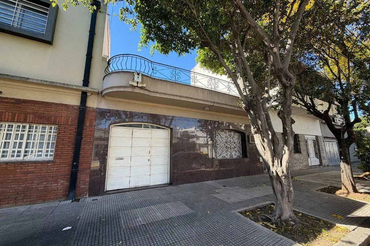 Venta - Casa 4 ambientes - Parque Avellaneda 5