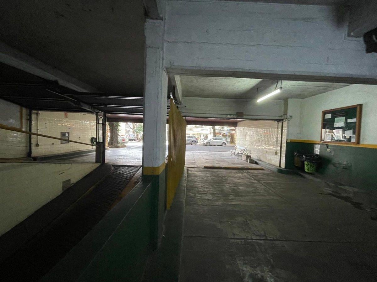 COCHERA BELGRANO ESQ CABILDO PLANTA BAJA