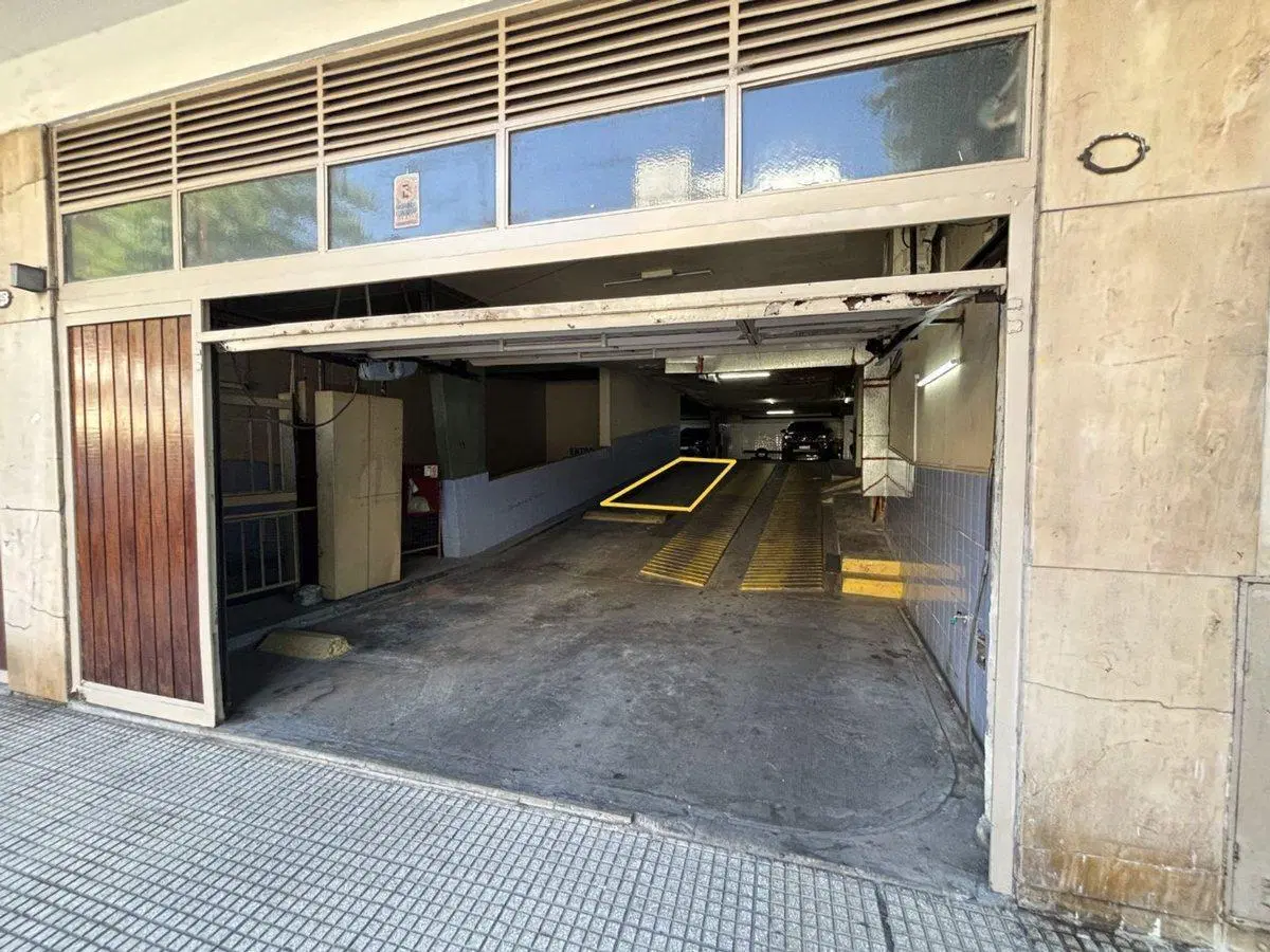 Cochera en Venta en Floresta Acceso rápido 3