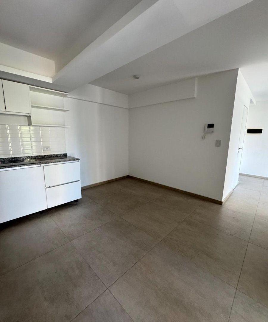 VENTA DEPTO 3 AMB C/ COCHERA MORÓN