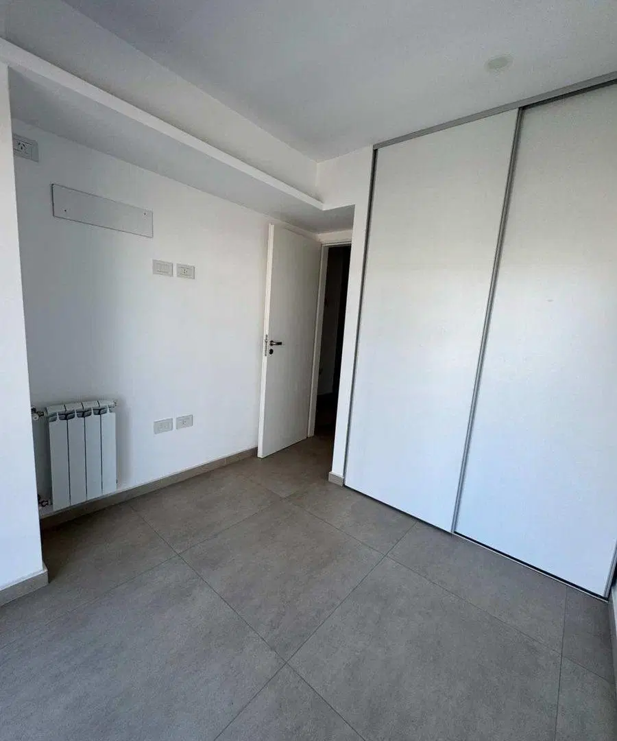VENTA DEPTO 3 AMB C/ COCHERA MORÓN 3