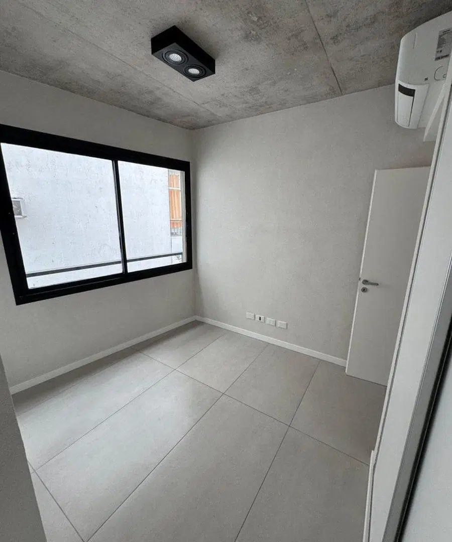 VENTA DEPTO 3 AMB C/COCHERA VICENTE LOPEZ 3