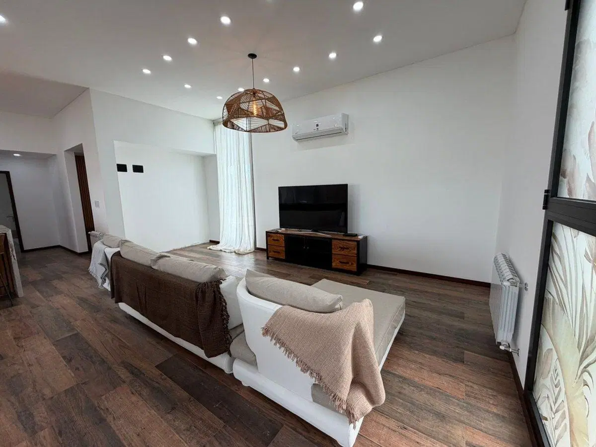 Venta Casa 4 ambientes al lago Country Santa Rita 5