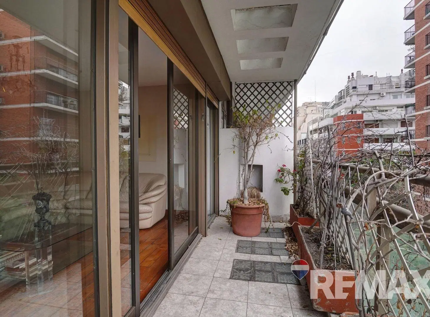 Dpto 3 ambientes c cochera, dependencia y jacuzzi 4