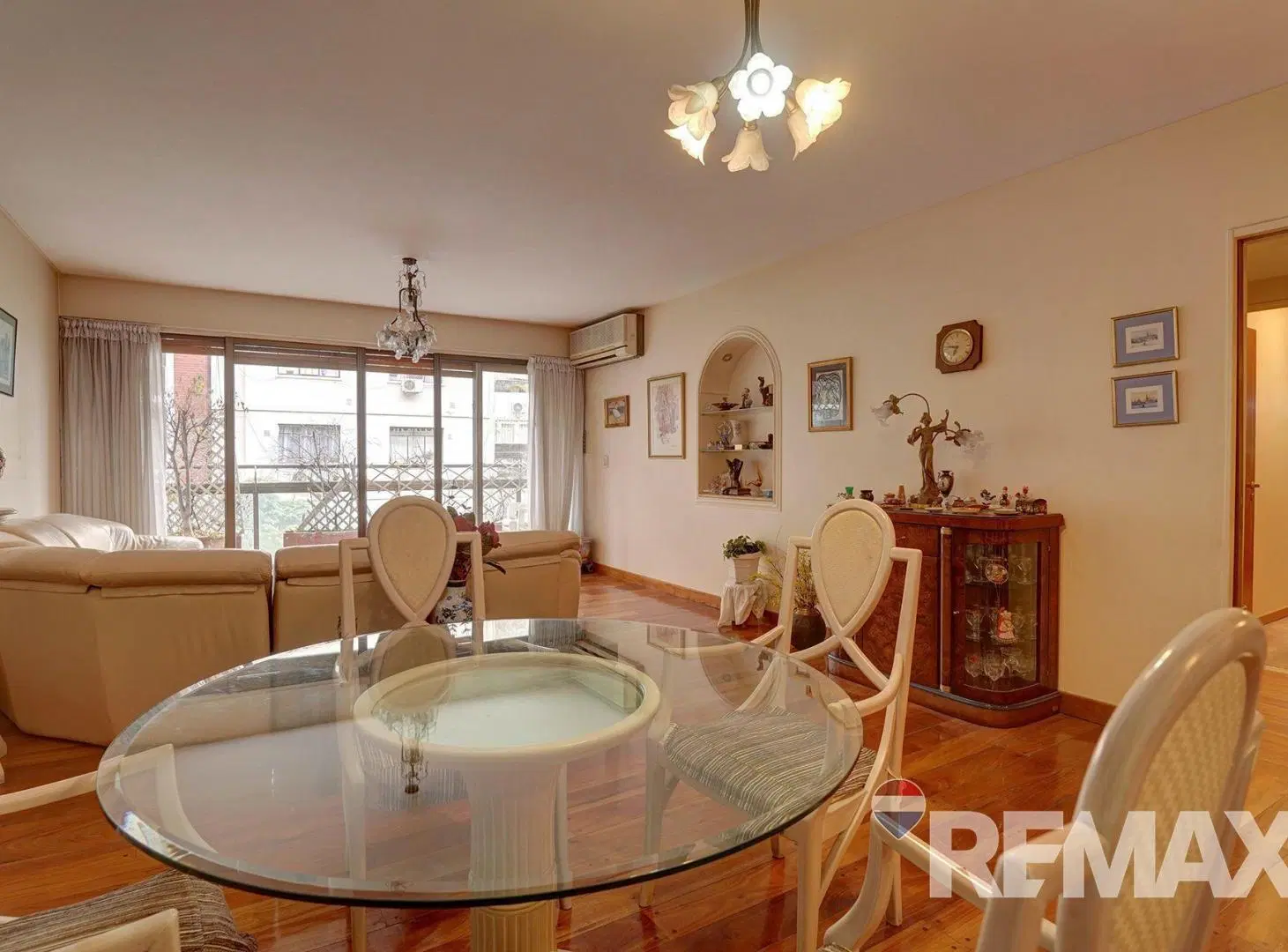 Dpto 3 ambientes c cochera, dependencia y jacuzzi 2