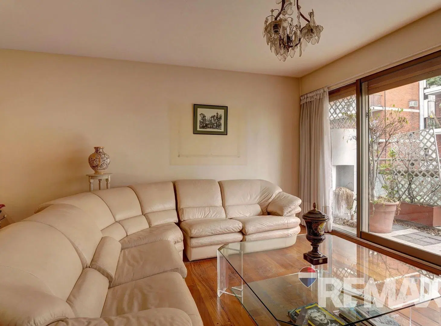 Dpto 3 ambientes c cochera, dependencia y jacuzzi 8