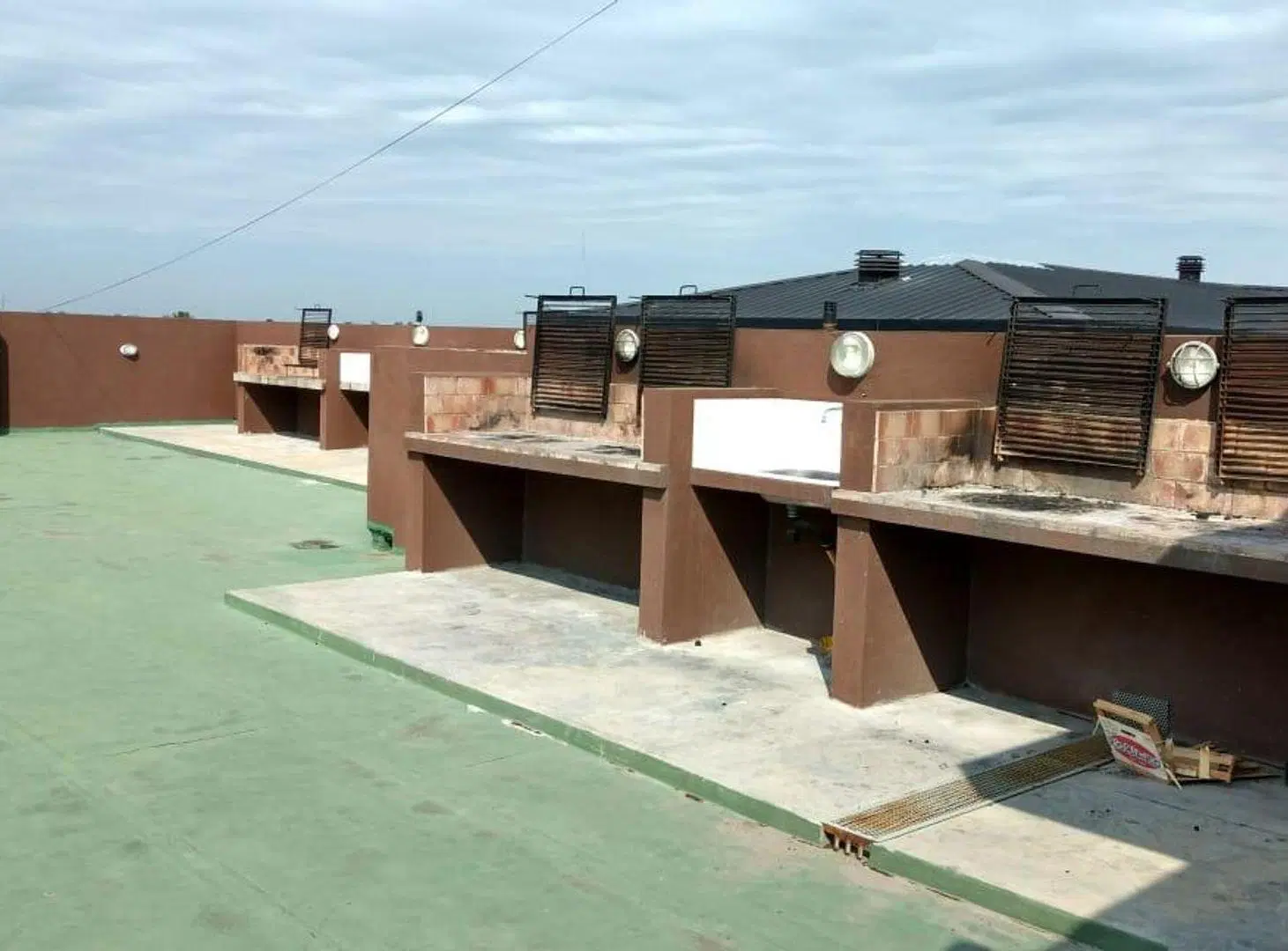VENTA DPTO 2 AMB C/COCHERA EN MERLO 5