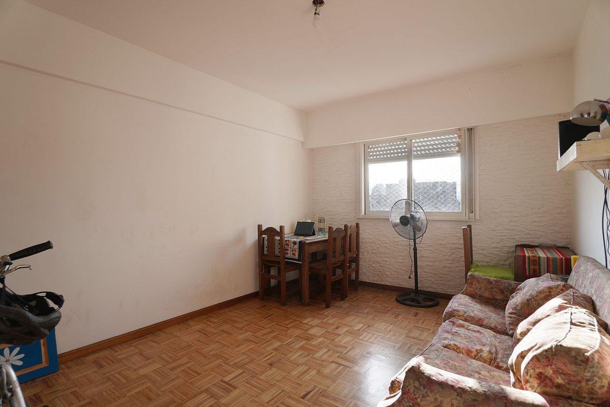 Venta - Departamento 3 ambientes - Flores