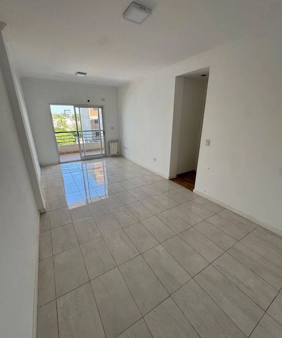 VENTA DEPARTAMENTO 3 AMBIENTES C/ COCHERA LANUS 5