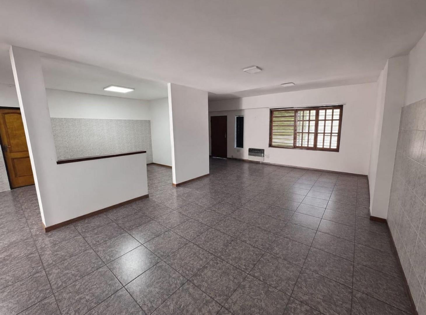 PH TIPO CASA CON PILETA VENTA LOMAS DEL MIRADOR
