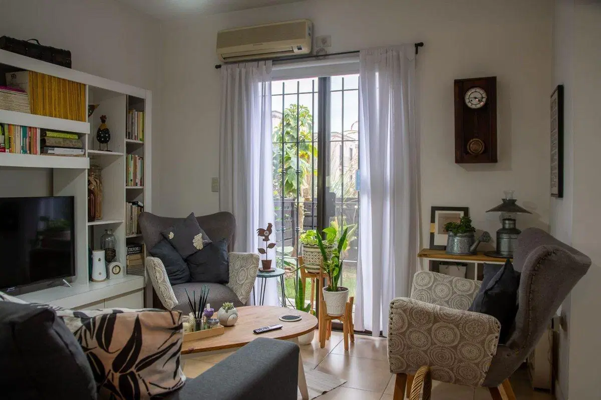 VENTA DEPARTAMENTO 2 AMBIENTES  C/ COCHERA MORENO 5
