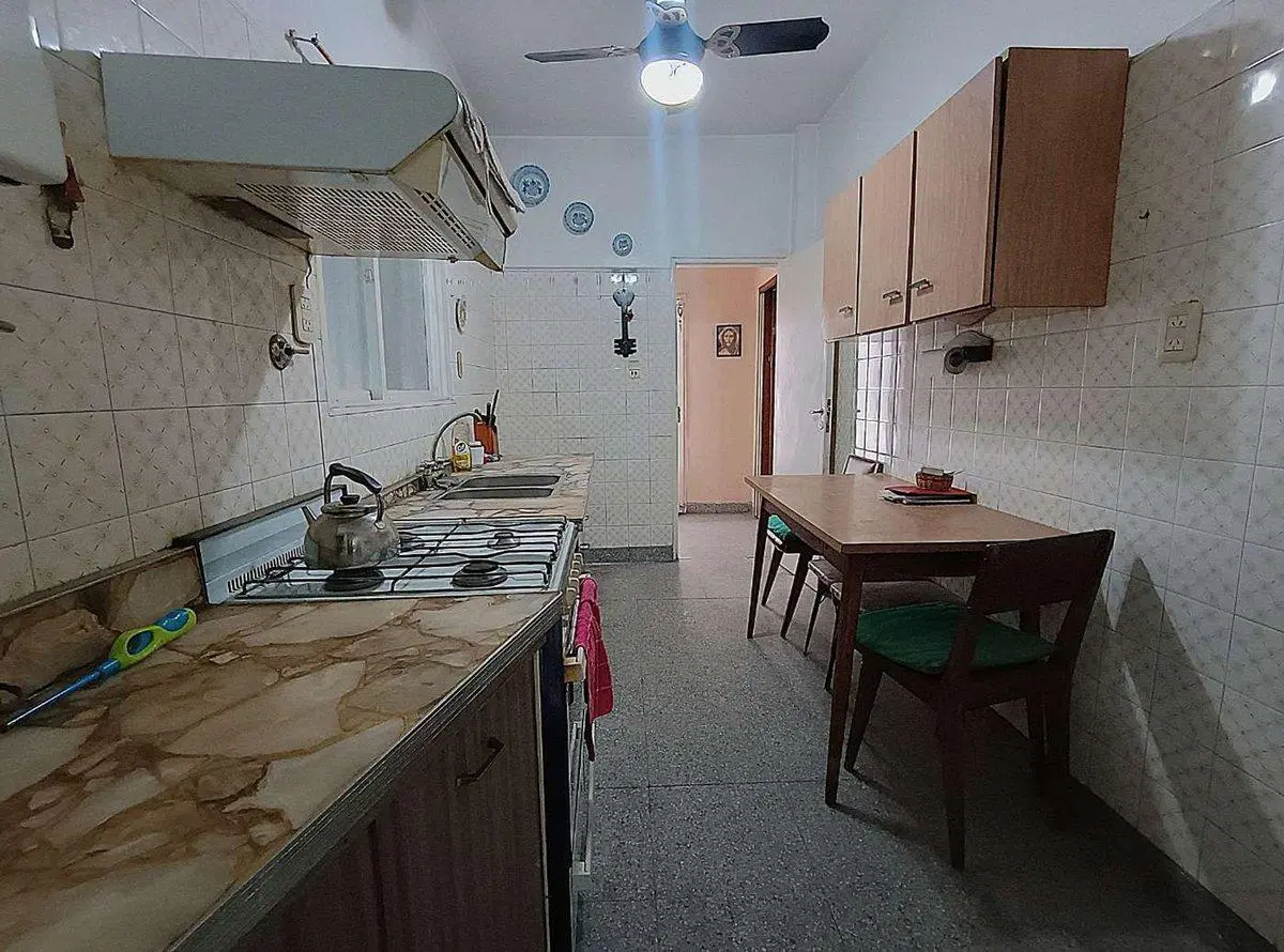Venta Casa Flores Sur Lote Propio 177m2 Totales 3