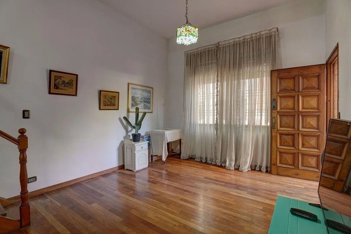 Venta - Casa 4 ambientes con terraza - Floresta 8