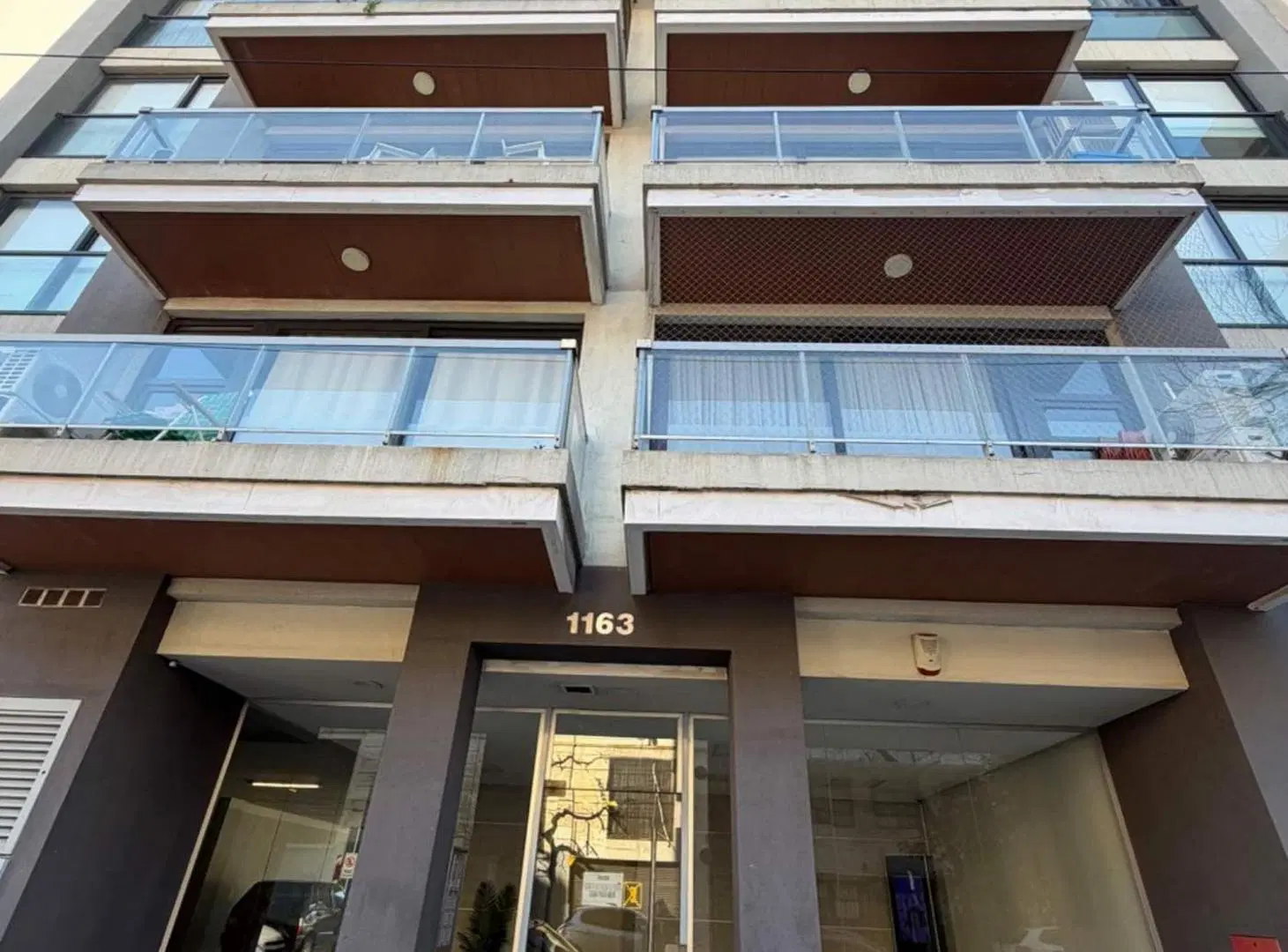 ALQUILER 2AMB ,BAÑO, TOILETTE, VESTIDOR AL FRENTE 2