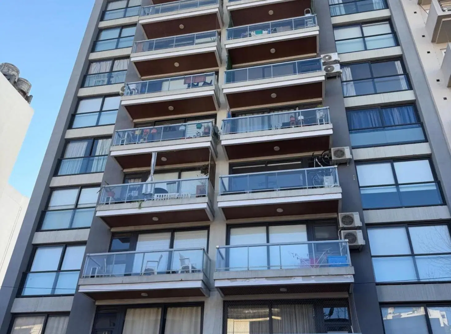 ALQUILER 2AMB ,BAÑO, TOILETTE, VESTIDOR AL FRENTE 5