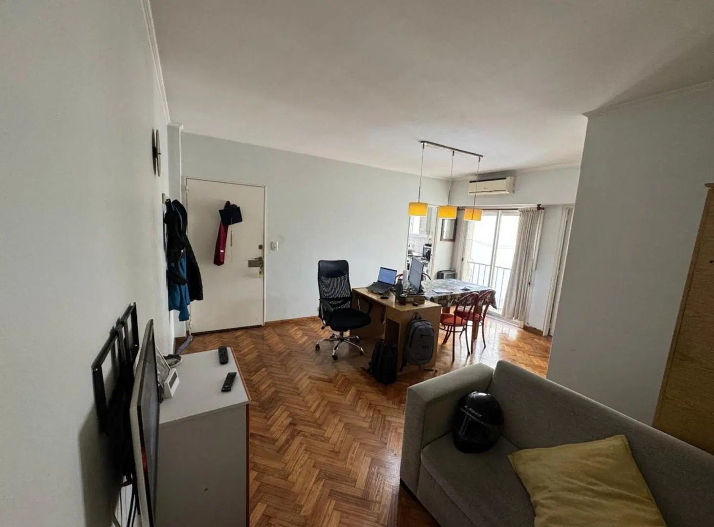 VENTA DEPTO 2 AMB CON RENTA MONSERRAT 2