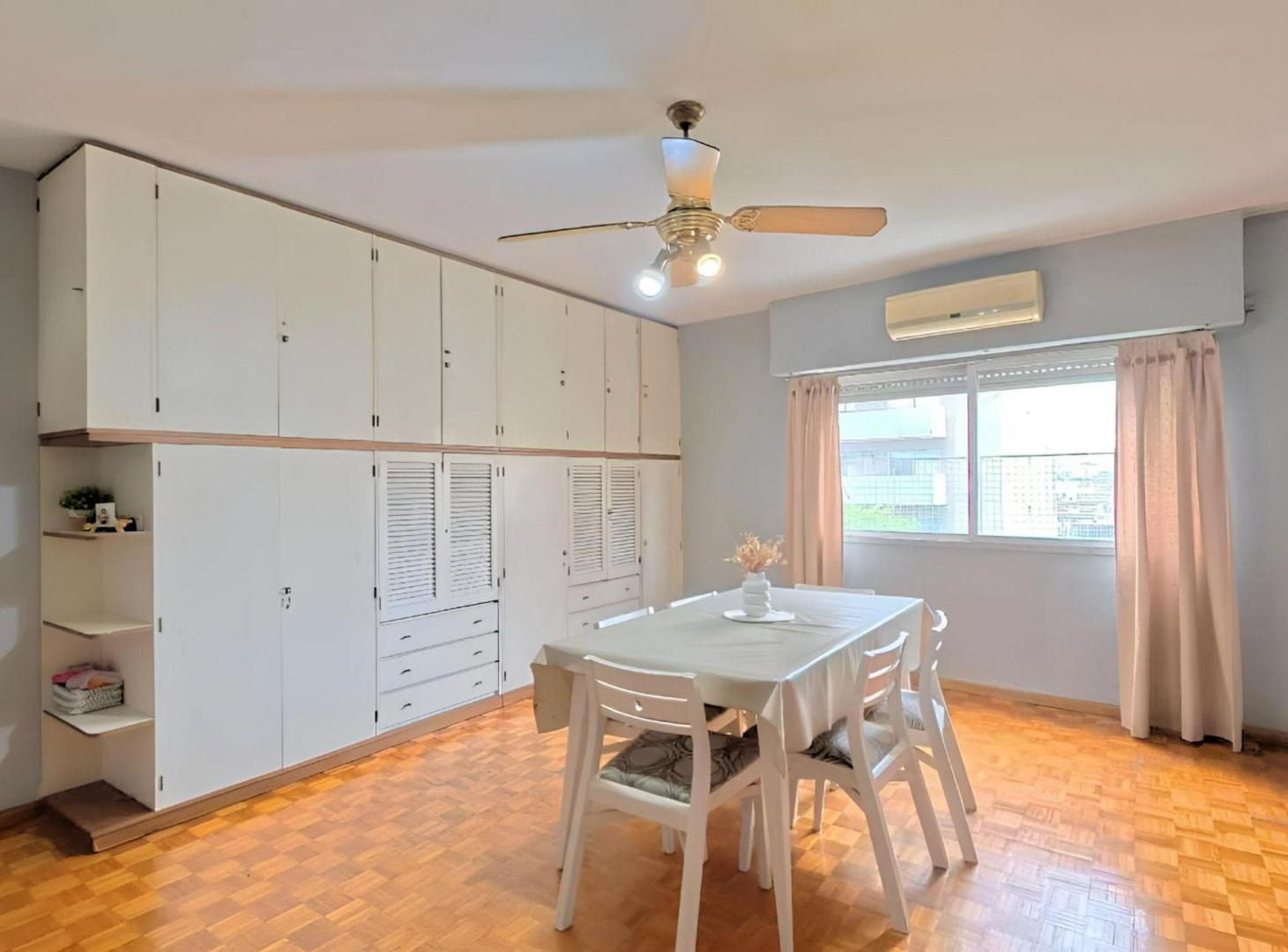 Foto de VENTA DEPTO 4 AMB C/COCHERA AL FTE FLORES, imagen 2