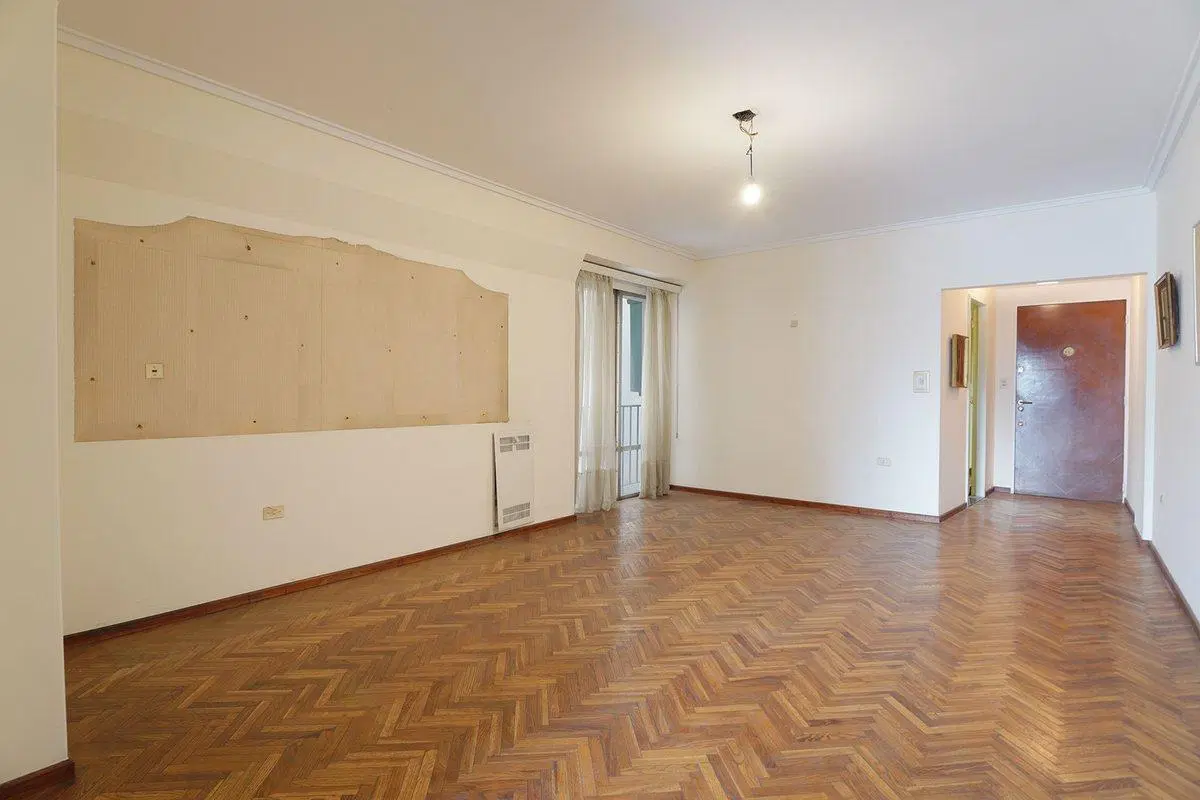 VENTA DPTO 3 DORM C/DEPEND. COCHERA FIJA CABALLITO 4