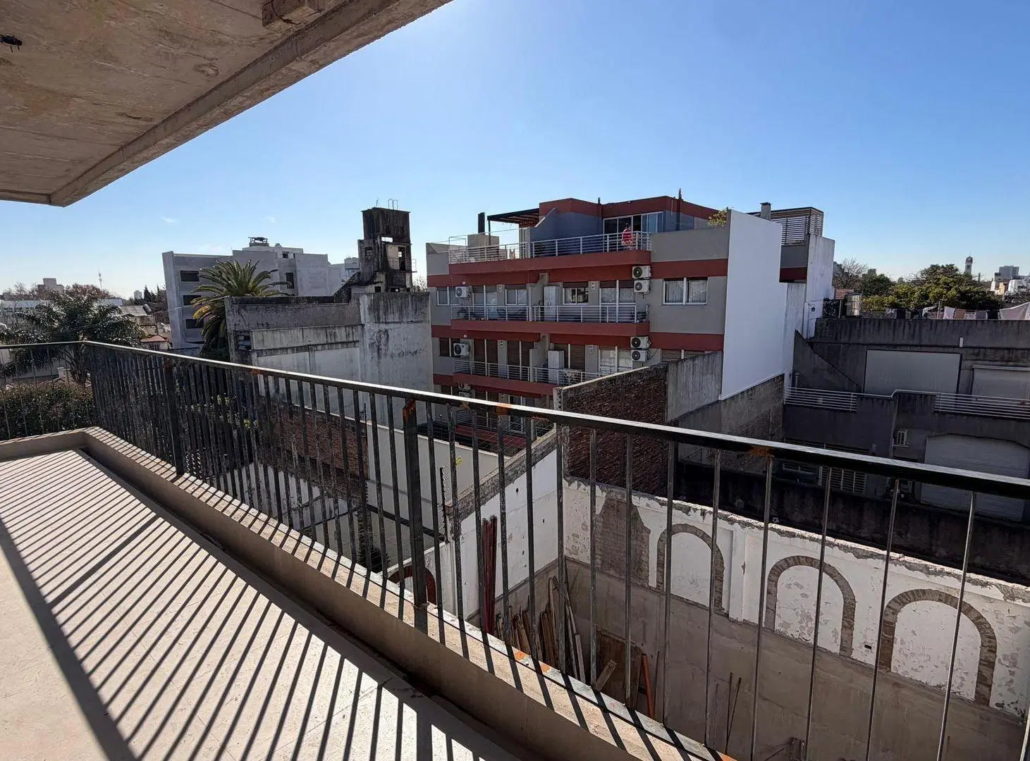 Venta - Departamento 3 amb a estrenar -Barrio Naon 2