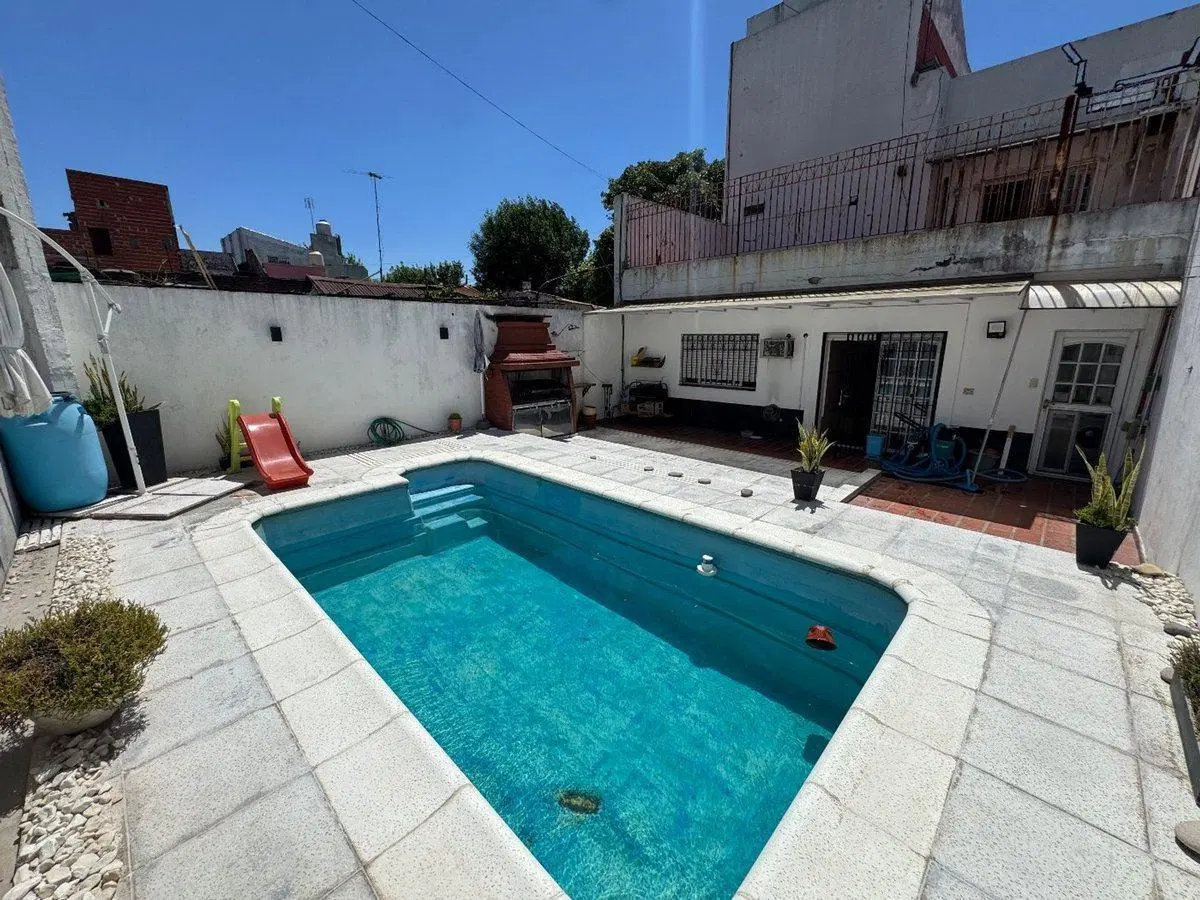 PH TIPO CASA CON PILETA VENTA LOMAS DEL MIRADOR 5