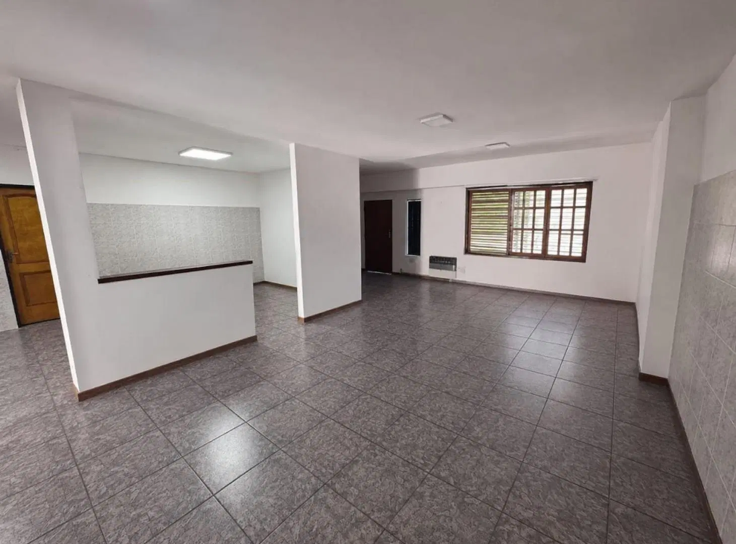 PH TIPO CASA CON PILETA VENTA LOMAS DEL MIRADOR 2