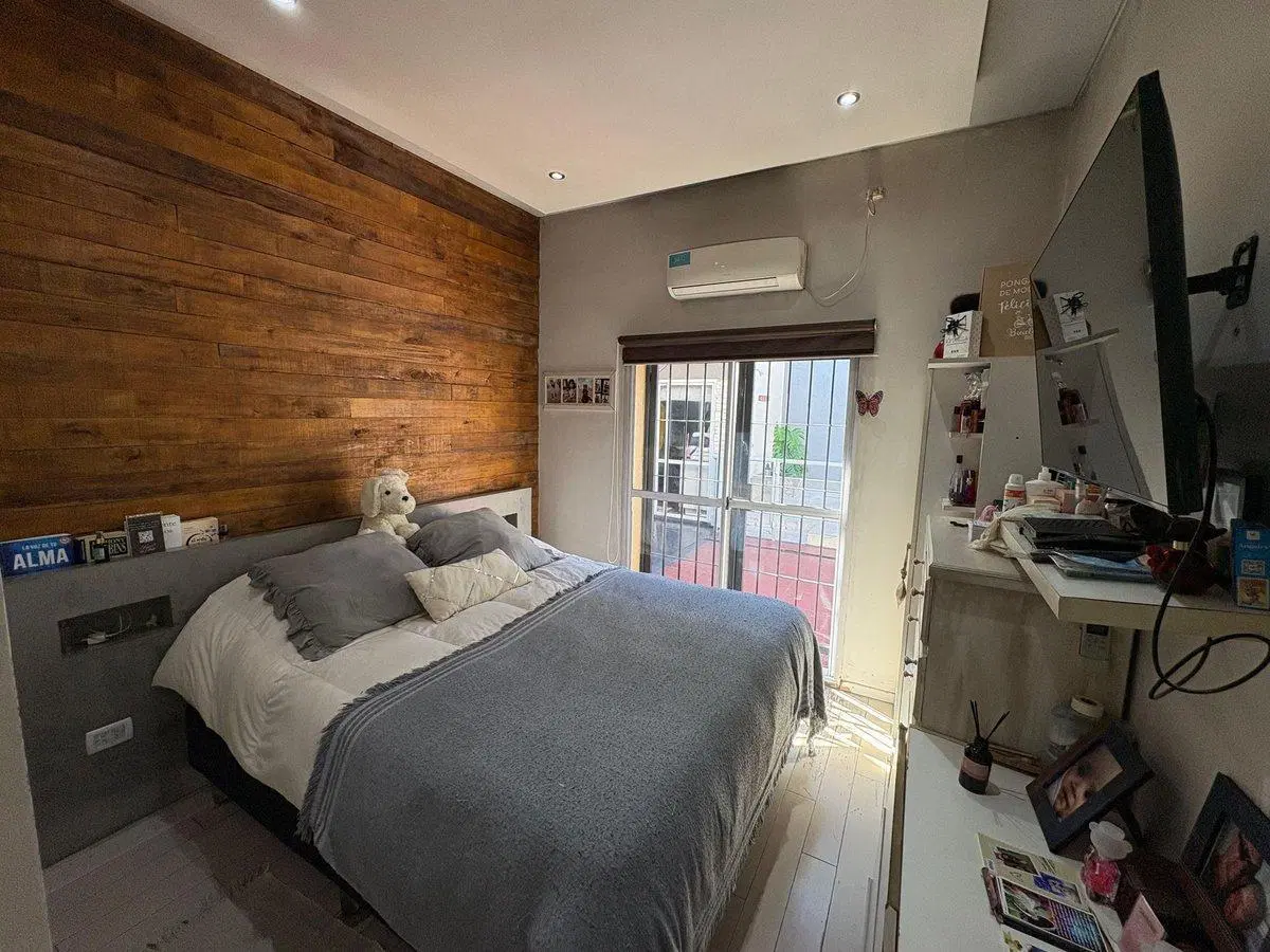 VENTA CASA 3 AMB PILE COCHERA EN LOMAS DEL MIRADOR 4